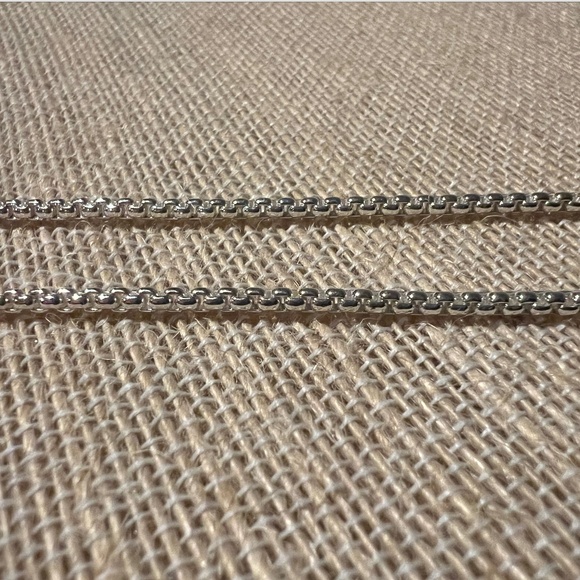 30" Lanyard Wheat Chain Silver Origami Owl - Picture 2 of 3